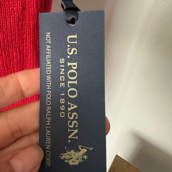 U.S. POLO ASSN.WOMEN
Red Knit Dress with Floral Embroidery size M - Picture 6 of 10